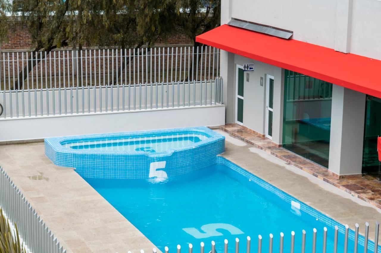 Hotel 5 Inn Plus Λεόν Εξωτερικό φωτογραφία